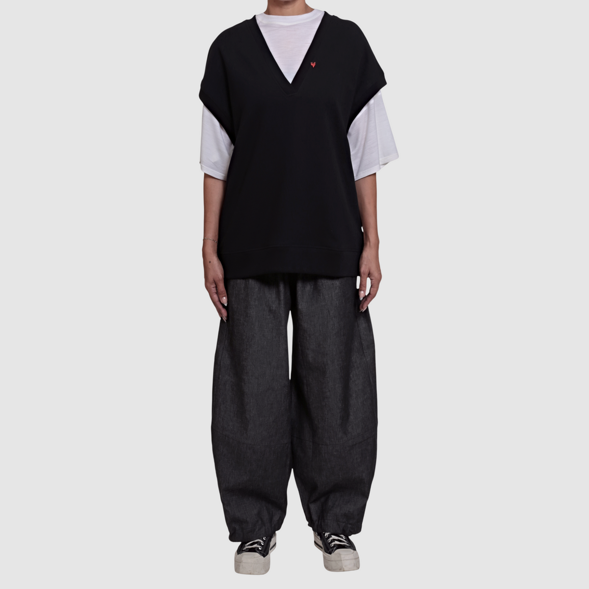 SLOANE SU VEST | Black